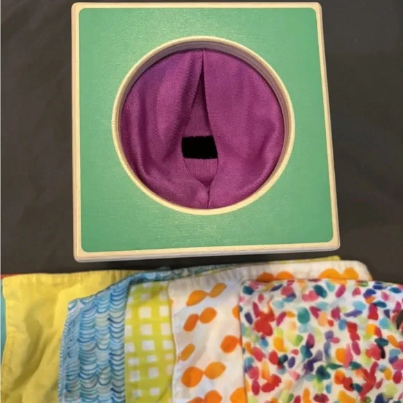 LOVEVERY Montessori Magic Tissue Box COMPLETE 7 Tissues Cloths Senser - Picture 2 of 5